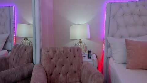 Snapshot of hannadawsons chatting on January 22, 3:41 am HannaDawsons online show from January 22, 3:41 am