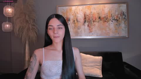 HANNAH J online show from December 15, 7:31 pm