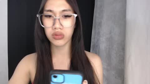 hannah online show from March 3, 10:38 am