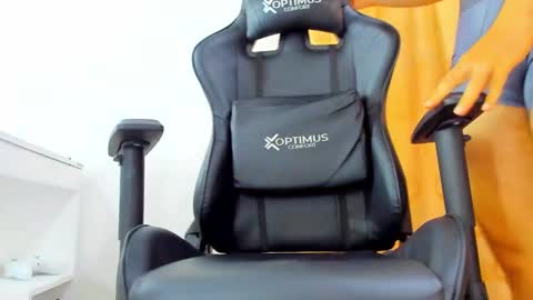 Hans online show from January 23, 11:15 pm