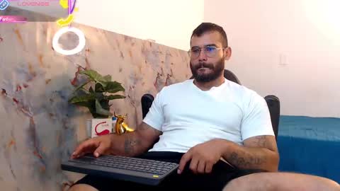 Snapshot of hanz_col chatting on September 17, 1:03 pm hanz_col online show from September 17, 1:03 pm