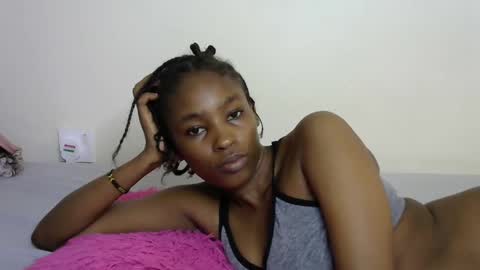 happy_alwayz online show from March 3, 8:21 pm