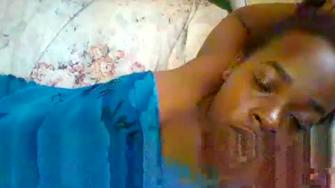 Snapshot of happy_kesh chatting on January 17, 8:24 am happy_kesh online show from January 17, 8:24 am
