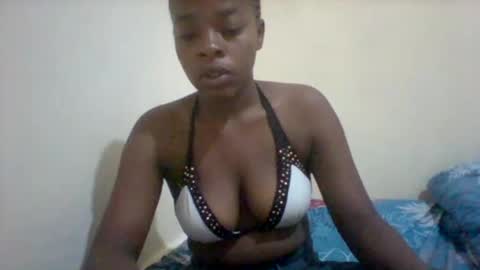 Snapshot of happy_kesh chatting on March 7, 6:35 am happy_kesh online show from March 7, 6:35 am