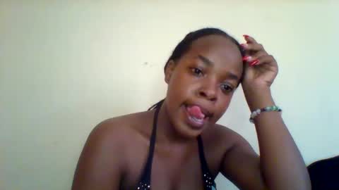 Snapshot of happy_kesh chatting on December 23, 8:33 am happy_kesh online show from December 23, 8:33 am