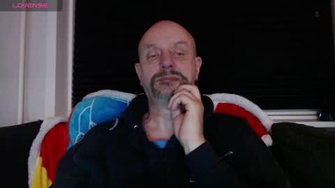 Snapshot of hardmrlazy chatting on January 9, 11:45 pm MrLazy online show from January 9, 11:45 pm