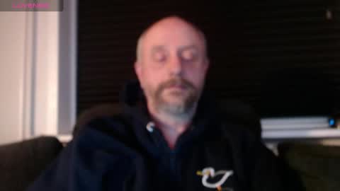 Snapshot of hardmrlazy chatting on March 4, 7:11 pm MrLazy online show from March 4, 7:11 pm