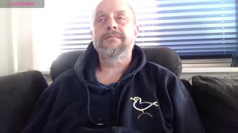 Snapshot of hardmrlazy chatting on March 6, 3:02 pm MrLazy online show from March 6, 3:02 pm
