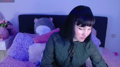 petunia  online show from February 21, 11:32 pm
