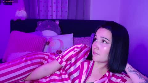 petunia  online show from January 18, 8:19 pm