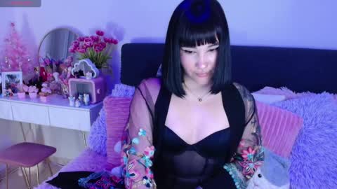 petunia  online show from February 18, 8:14 pm