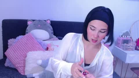 petunia  online show from September 15, 7:10 am