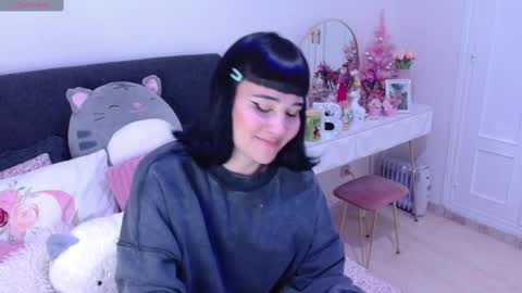 petunia  online show from February 28, 7:05 am