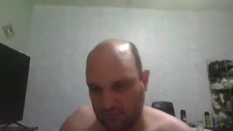 Snapshot of heavy_rebellxc chatting on February 5, 6:45 am Heavy Rebell online show from February 5, 6:45 am