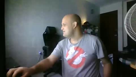 Snapshot of heavy_rebellxc chatting on March 9, 7:01 am Heavy Rebell online show from March 9, 7:01 am