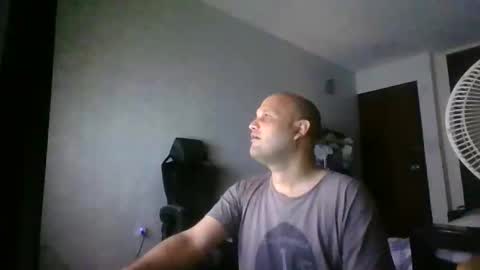 Snapshot of heavy_rebellxc chatting on March 6, 5:57 am Heavy Rebell online show from March 6, 5:57 am