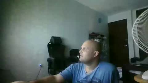 Snapshot of heavy_rebellxc chatting on March 2, 6:48 am Heavy Rebell online show from March 2, 6:48 am