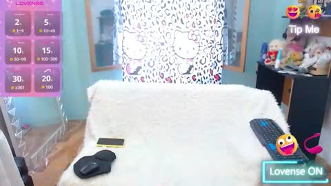 Snapshot of heidy_sweetts chatting on September 15, 11:33 am HEIDY online show from September 15, 11:33 am