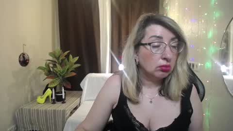 helenenigma online show from January 30, 2:06 am