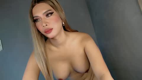 Queen Ava online show from February 11, 4:01 am
