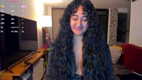 Snapshot of hipatiaandhephaestus chatting on January 28, 5:32 am Next stream saturday night online show from January 28, 5:32 am