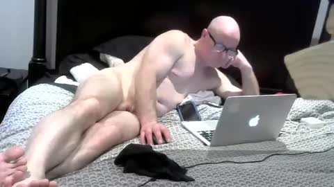 hitmanheart19745197743156 online show from July 27, 5:42 am