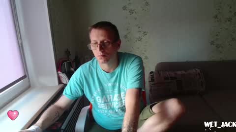 Snapshot of hlestus chatting on September 19, 7:01 am Wet Jack online show from September 19, 7:01 am