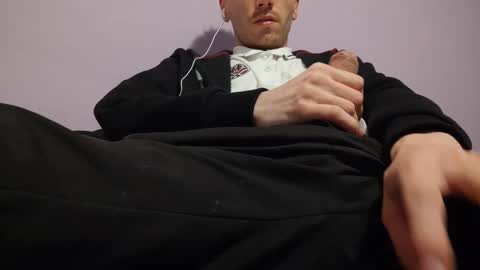 Hocthus -  online show from February 4, 2:53 pm