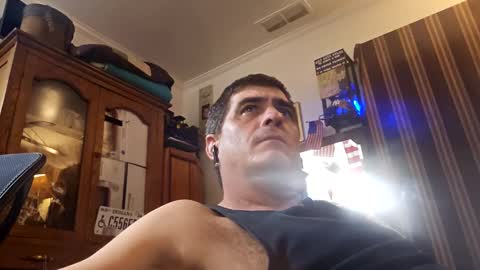 Snapshot of hoglegg99384194 chatting on December 9, 4:23 am hoglegg99384194 online show from December 9, 4:23 am
