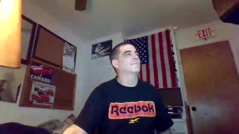 Snapshot of hoglegg99384194 chatting on January 8, 9:00 am hoglegg99384194 online show from January 8, 9:00 am