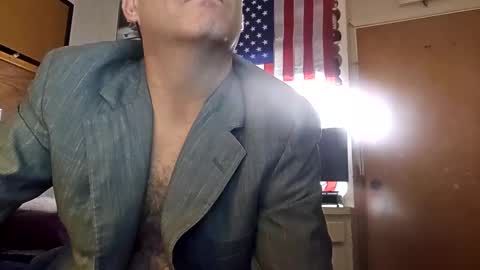Snapshot of hoglegg99384194 chatting on January 10, 10:50 am hoglegg99384194 online show from January 10, 10:50 am