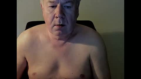 Snapshot of holgerhb53 chatting on March 2, 2:54 pm Holger online show from March 2, 2:54 pm