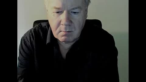 Snapshot of holgerhb53 chatting on February 27, 9:40 am Holger online show from February 27, 9:40 am