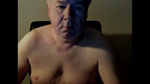 Snapshot of holgerhb53 chatting on February 27, 4:35 am Holger online show from February 27, 4:35 am