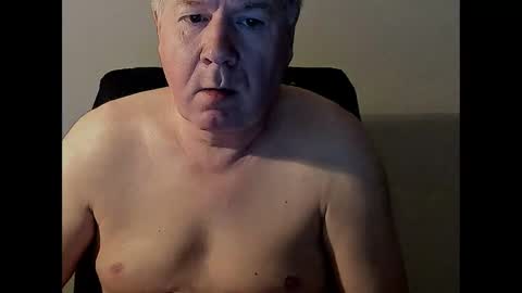 Snapshot of holgerhb53 chatting on February 13, 3:45 pm Holger online show from February 13, 3:45 pm