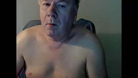 Snapshot of holgerhb53 chatting on March 10, 2:26 pm Holger online show from March 10, 2:26 pm