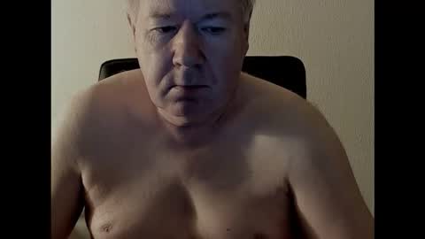 Snapshot of holgerhb53 chatting on September 11, 4:14 am Holger online show from September 11, 4:14 am