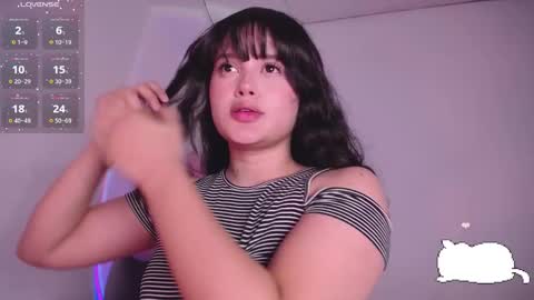 holly_16 online show from February 16, 12:19 am