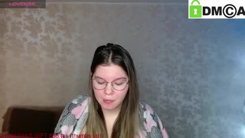 Welcome guys  Pleasure to see you all here  My name is MichaelaTip menu is active Private is open  online show from December 23, 2:45 am