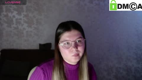 Welcome guys  Pleasure to see you all here  My name is MichaelaTip menu is active Private is open  online show from March 4, 8:35 am