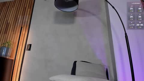 Snapshot of honeyhot69__ chatting on September 13, 11:23 am Sofia independent model online show from September 13, 11:23 am