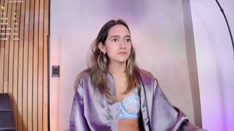 Snapshot of honeyhot69__ chatting on January 11, 11:23 am Sofia independent model online show from January 11, 11:23 am