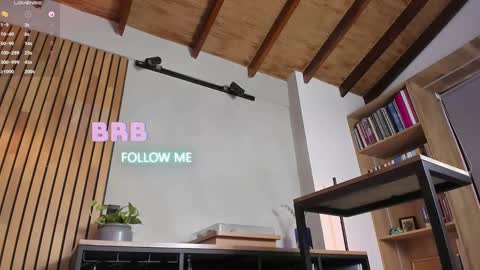 Snapshot of honeyhot69__ chatting on March 7, 2:23 pm Sofia independent model online show from March 7, 2:23 pm