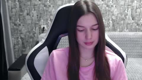 Snapshot of honeyynancyy chatting on January 26, 12:22 pm Nancy online show from January 26, 12:22 pm