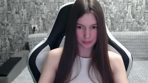 Snapshot of honeyynancyy chatting on February 10, 12:39 pm Nancy online show from February 10, 12:39 pm