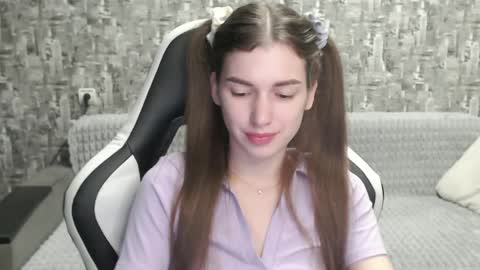 Snapshot of honeyynancyy chatting on September 11, 9:10 am Nancy online show from September 11, 9:10 am