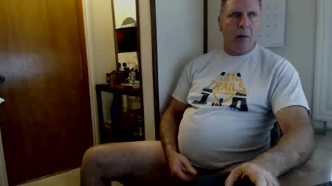 Snapshot of hoosierdadddy4u chatting on January 5, 7:07 pm Jayson online show from January 5, 7:07 pm