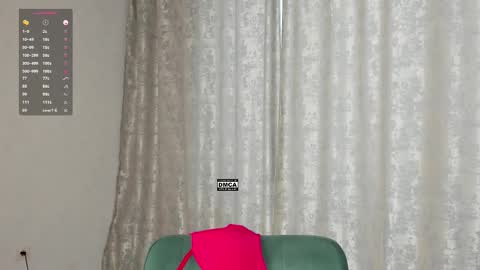 Snapshot of hoot_owl_cb chatting on February 21, 7:23 am Karina online show from February 21, 7:23 am