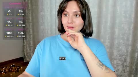 Snapshot of hoot_owl_cb chatting on March 3, 3:41 am Karina online show from March 3, 3:41 am