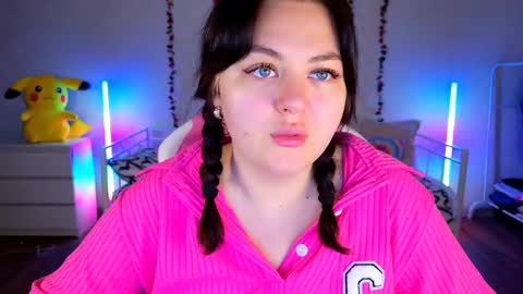 Snapshot of hornycakee chatting on February 19, 2:23 am HornyCakee online show from February 19, 2:23 am